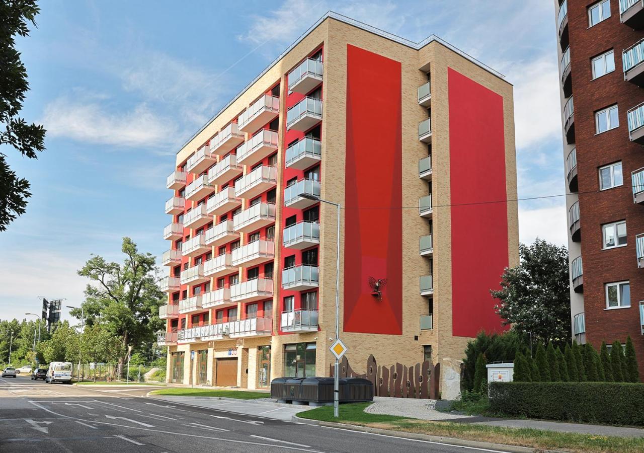 New Cozy 2 Room Pink Apartment Bratislava 059 Экстерьер фото