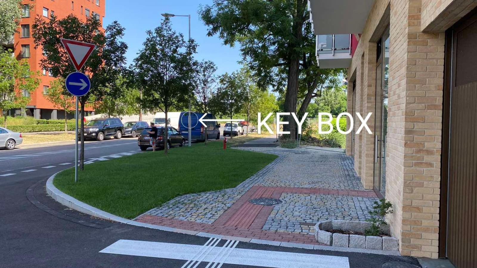 New Cozy 2 Room Pink Apartment Bratislava 059 Экстерьер фото